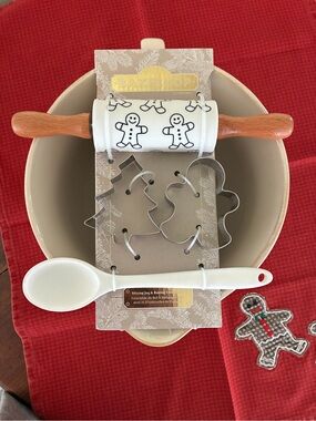 NWT The Bakeshop Gingerbread Mixing Jug & Baking Utensils Batter Bowl Gift Set